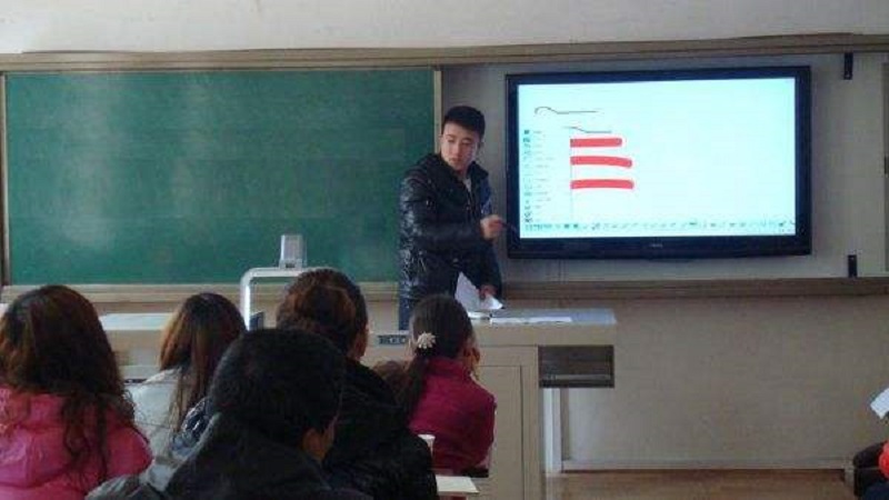 觸摸教學一體機使用效果